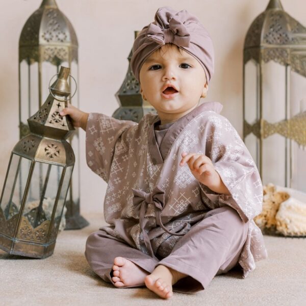 Dialogue Baby Yara Kaftan Set Turban Setelan Bayi